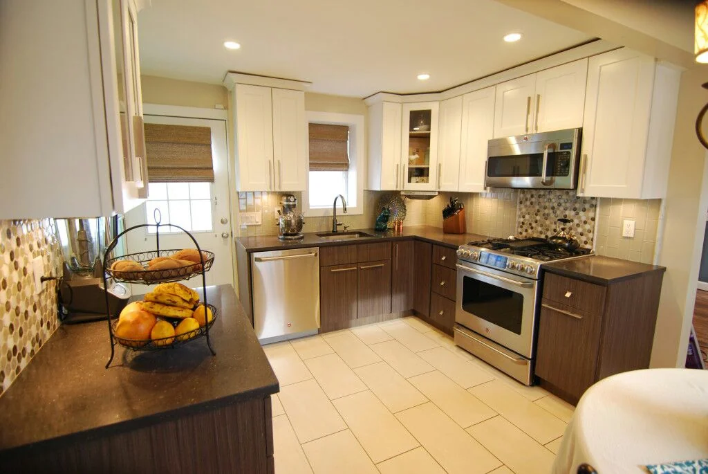 Kitchens & wardrobes