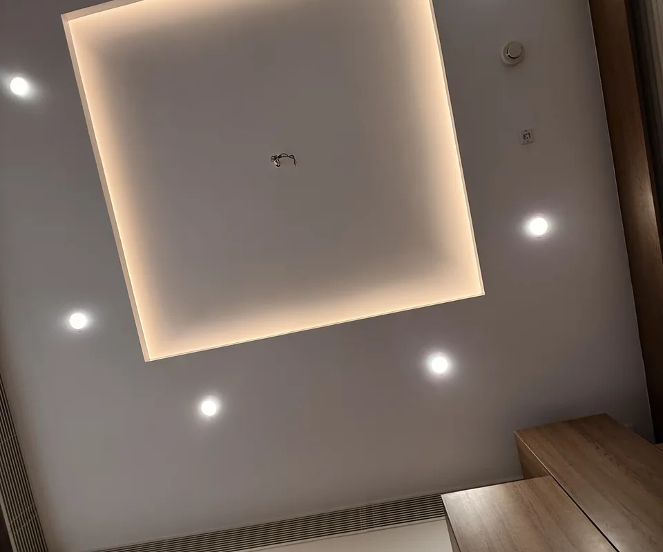 Office ceiling detail