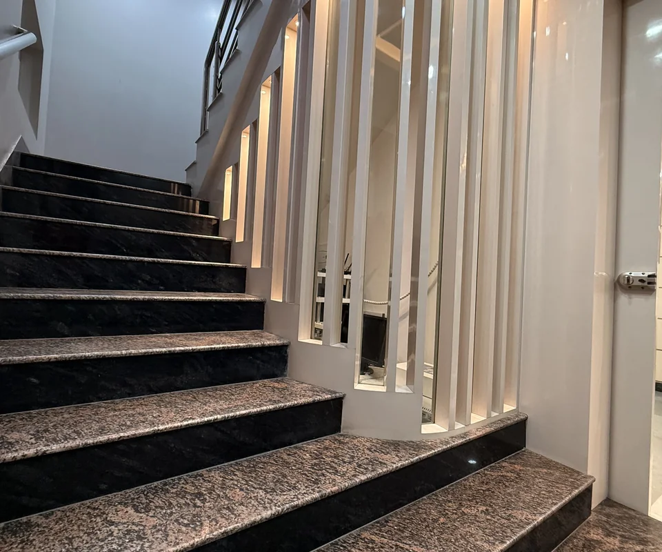 Staircase and wall finishes